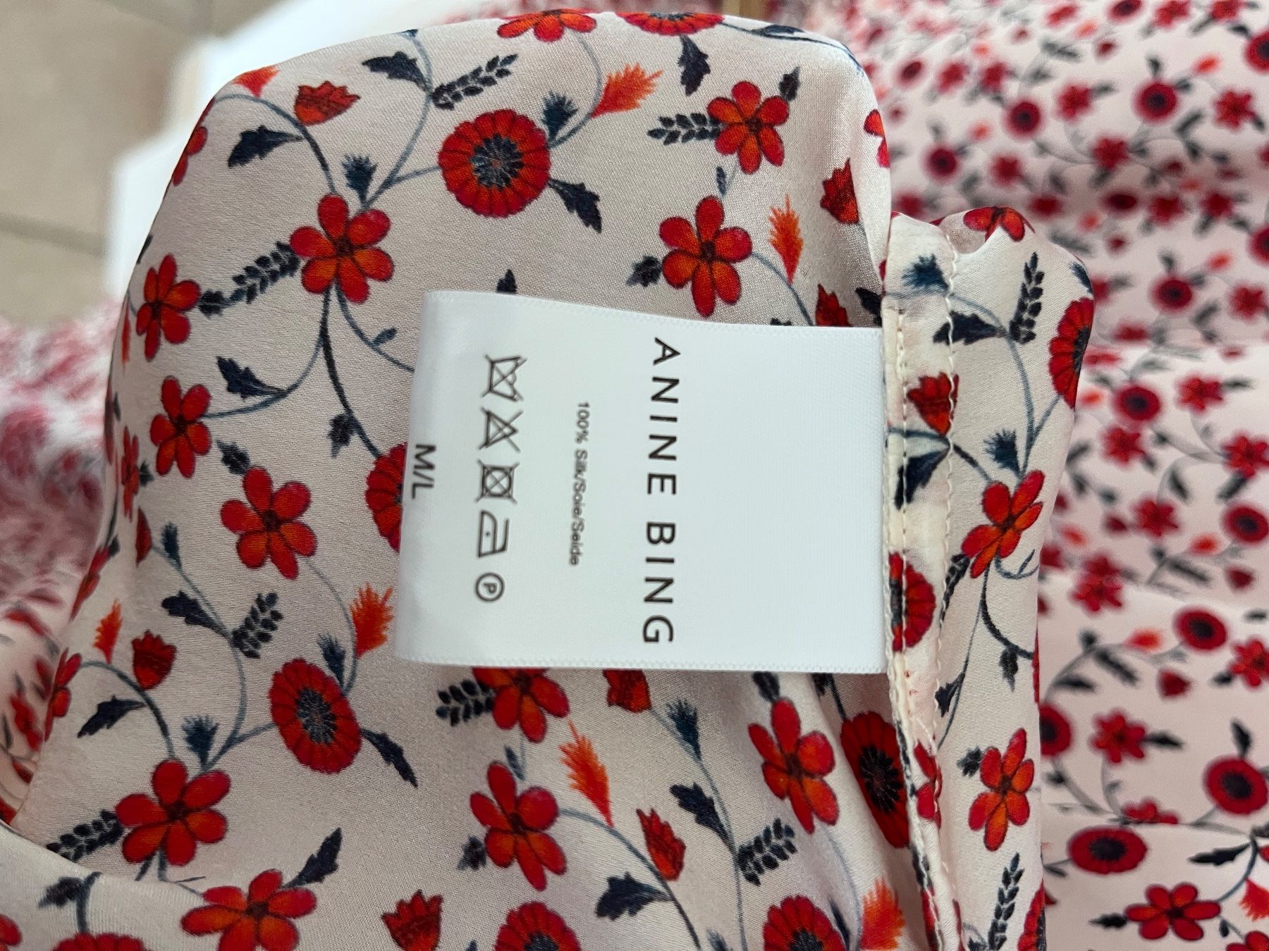 Anine Bing Vestiti: Kleid aus Seide ANINE BING Grösse 40 – Nuovo (secondo la descrizione) da Roggwil BE venduto da KarotteV 4