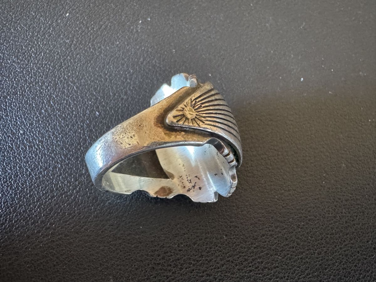 Superbe bague en argent 925 kt, vintage pierre centrale péridot à facettes. Ringe