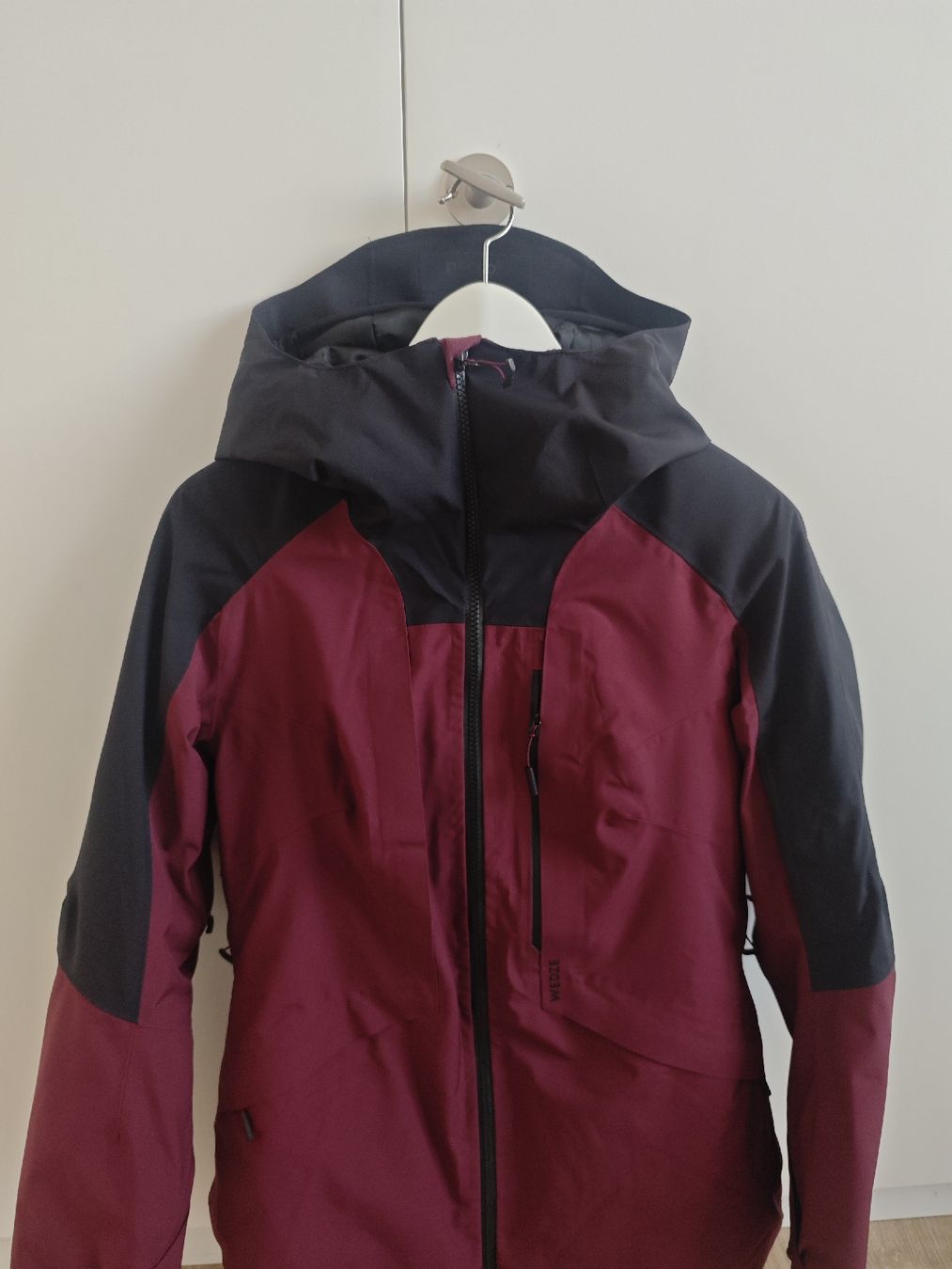 Decathlon Giacche: Damen Skijacke M – Usato da Bleienbach venduto da Verkauf-a.