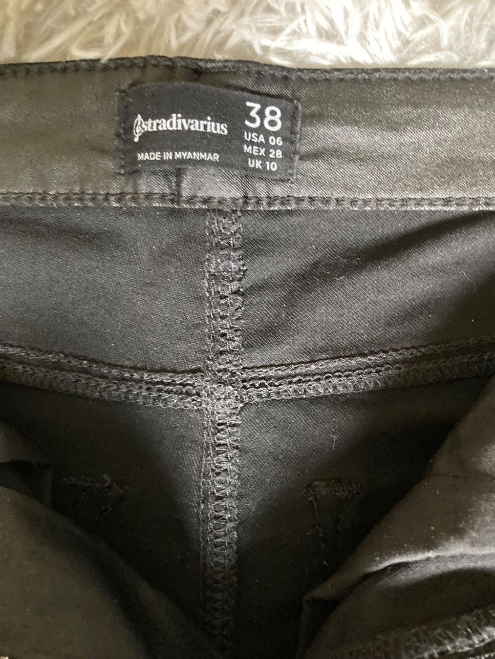 Stradivarius Jeans: Stretch-Jeans STRADIVARIUS, schwarz – D'occasion à Samedan par chickenrun01 2