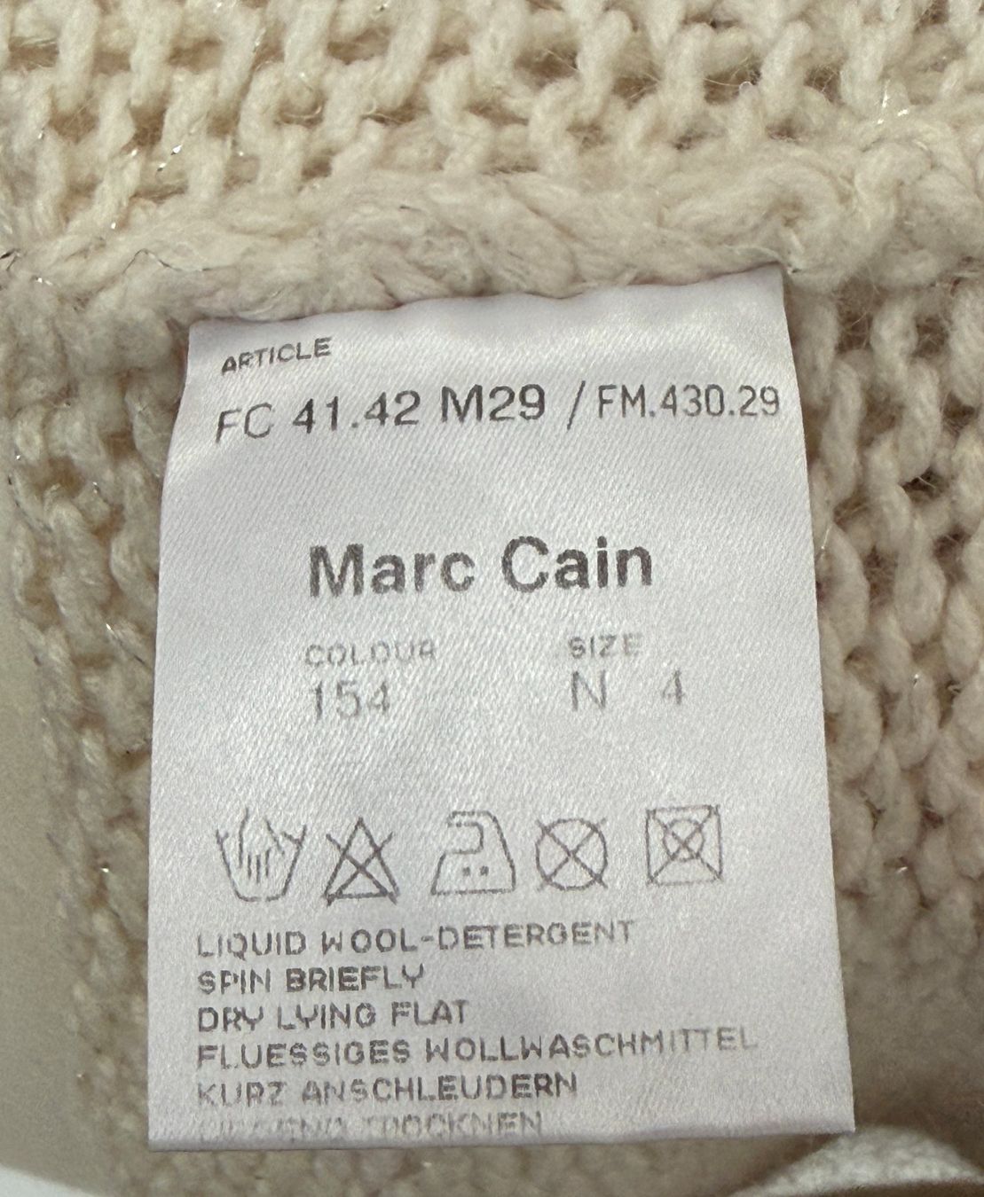 Marc Cain Pullover & Sweatshirts: MARC CAIN, eleganten Strickpullover***** – Gebraucht aus Dübendorf von Orc_nl6t 2