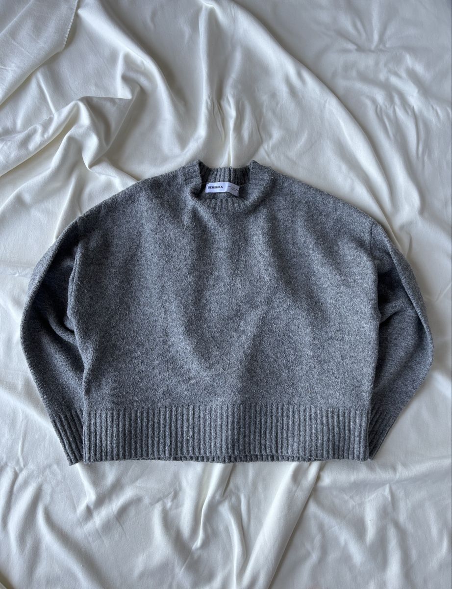 Maglioni & Felpe: Pullover BERSHKA grigio taglia S usato – Usato da Lugano venduto da pie_v5ff