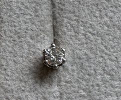 Feines Ohrsteckerli mit Diamant 💎, 18K Weissgold, neuwertig