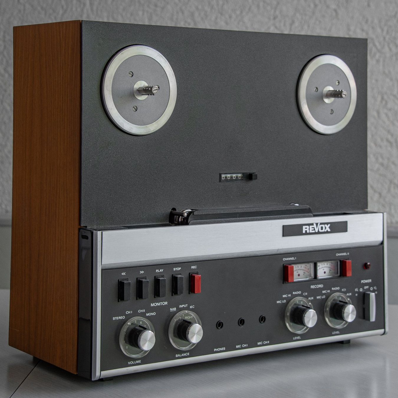 Revox Bandmaschinen: REVOX A77. 4-Spur – Gebraucht aus Rüti ZH von Fadeproof 1