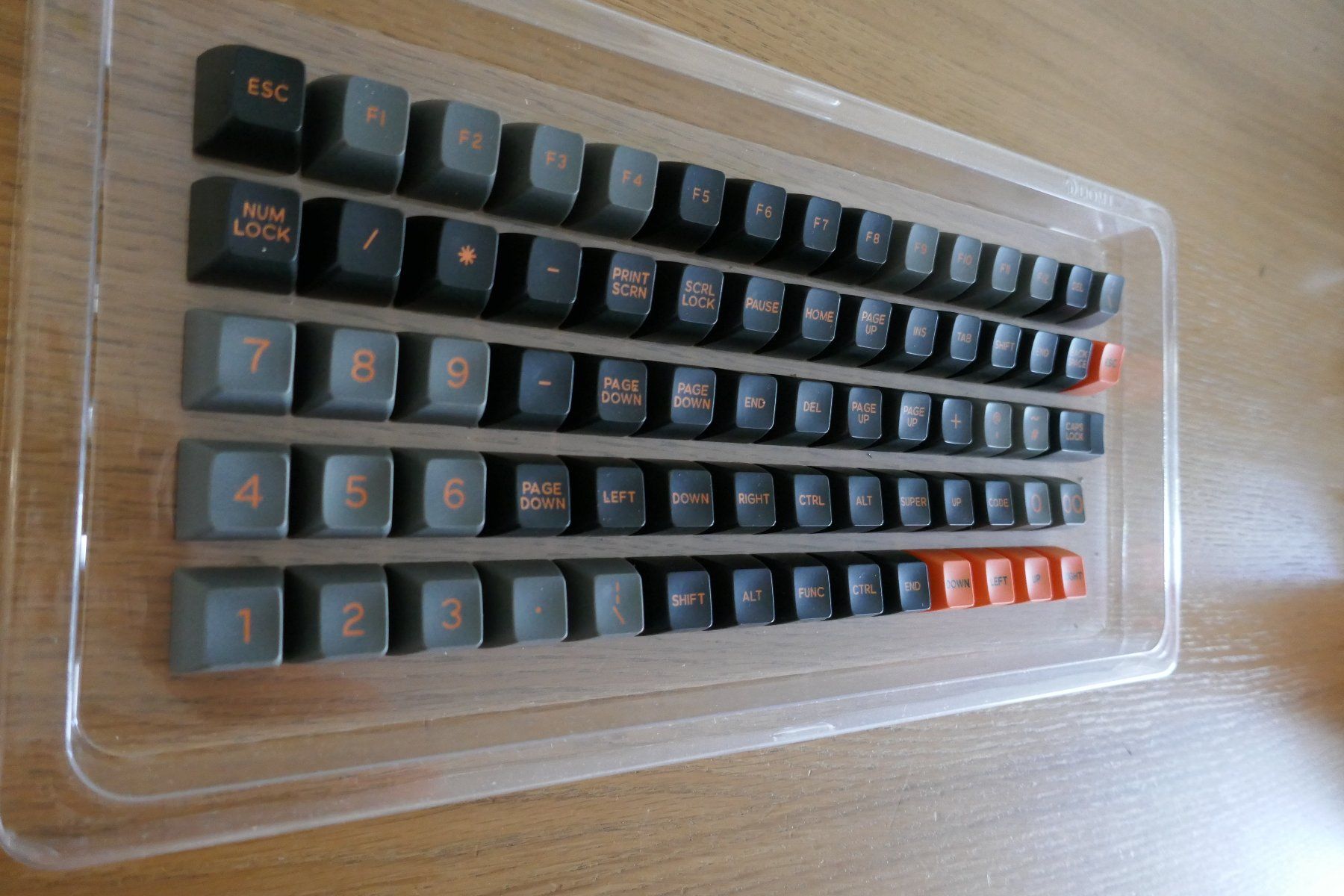 Tastiere: Domikey ABS Orange Dolch / SA Profile / 159 Keycaps set – Nuovo (secondo la descrizione) da Lutry venduto da Aghoithae 5