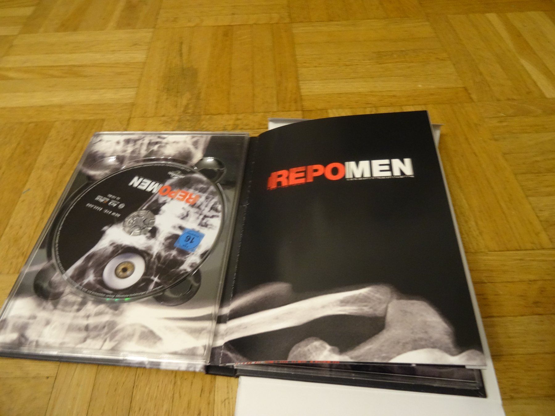 Tutti i DVDs: RepoMen Repo Men MEDIABOOK BLU-RAY + DVD – Usato da Olten venduto da Disc-Verkauf 1
