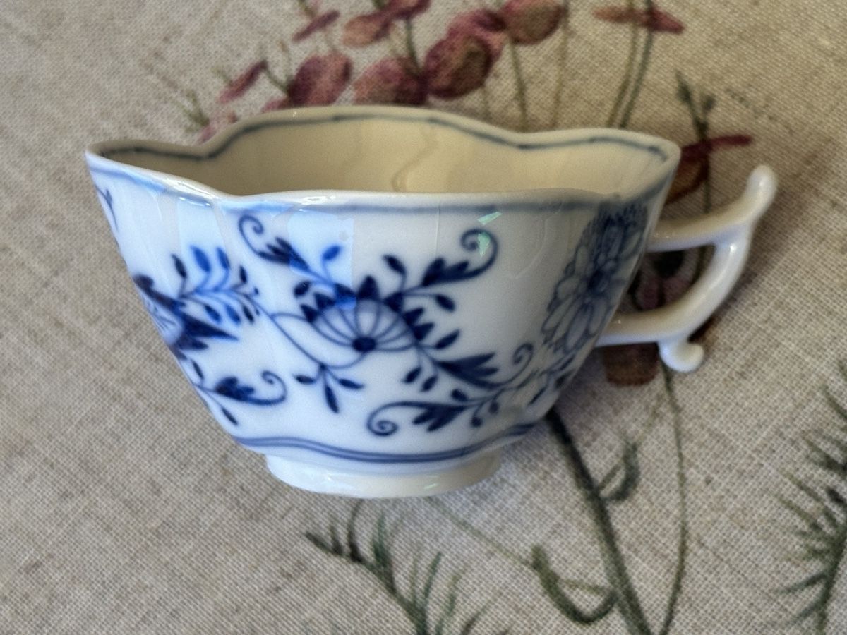 Tazze: Meissen Tasse mit Teller – Usato da Herbriggen venduto da Sehrazade 7