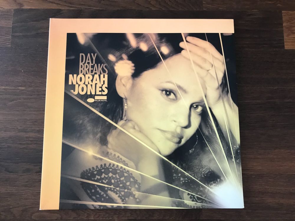 NORAH JONES - Day Breaks - Oranges Vinyl - Limited - 180 Gr. (Gebraucht ...