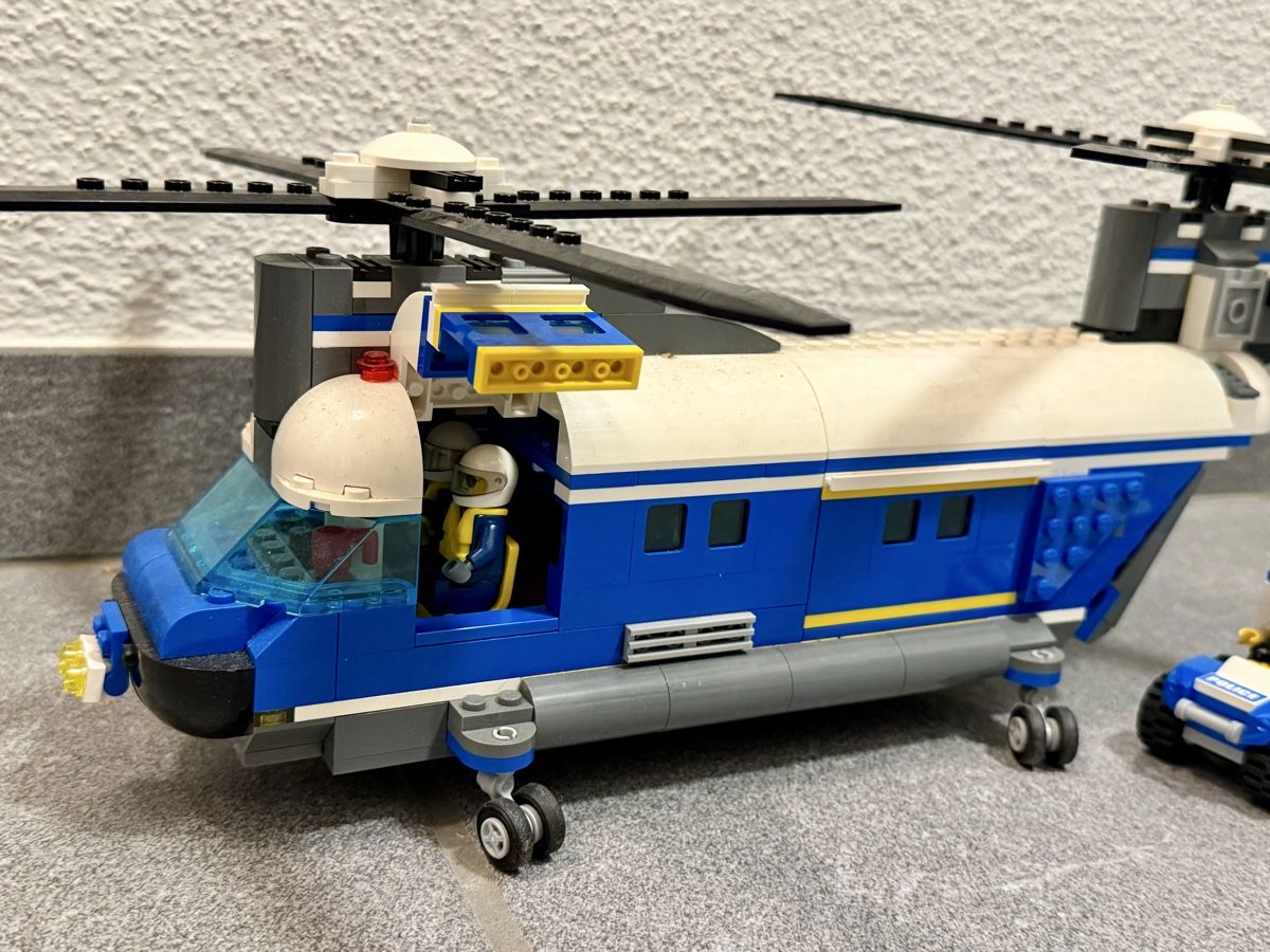 Lego Kit di costruzioni: Lego Konvolut: Technic, City, Einzelteile – Usato da Muri AG venduto da cag733 9