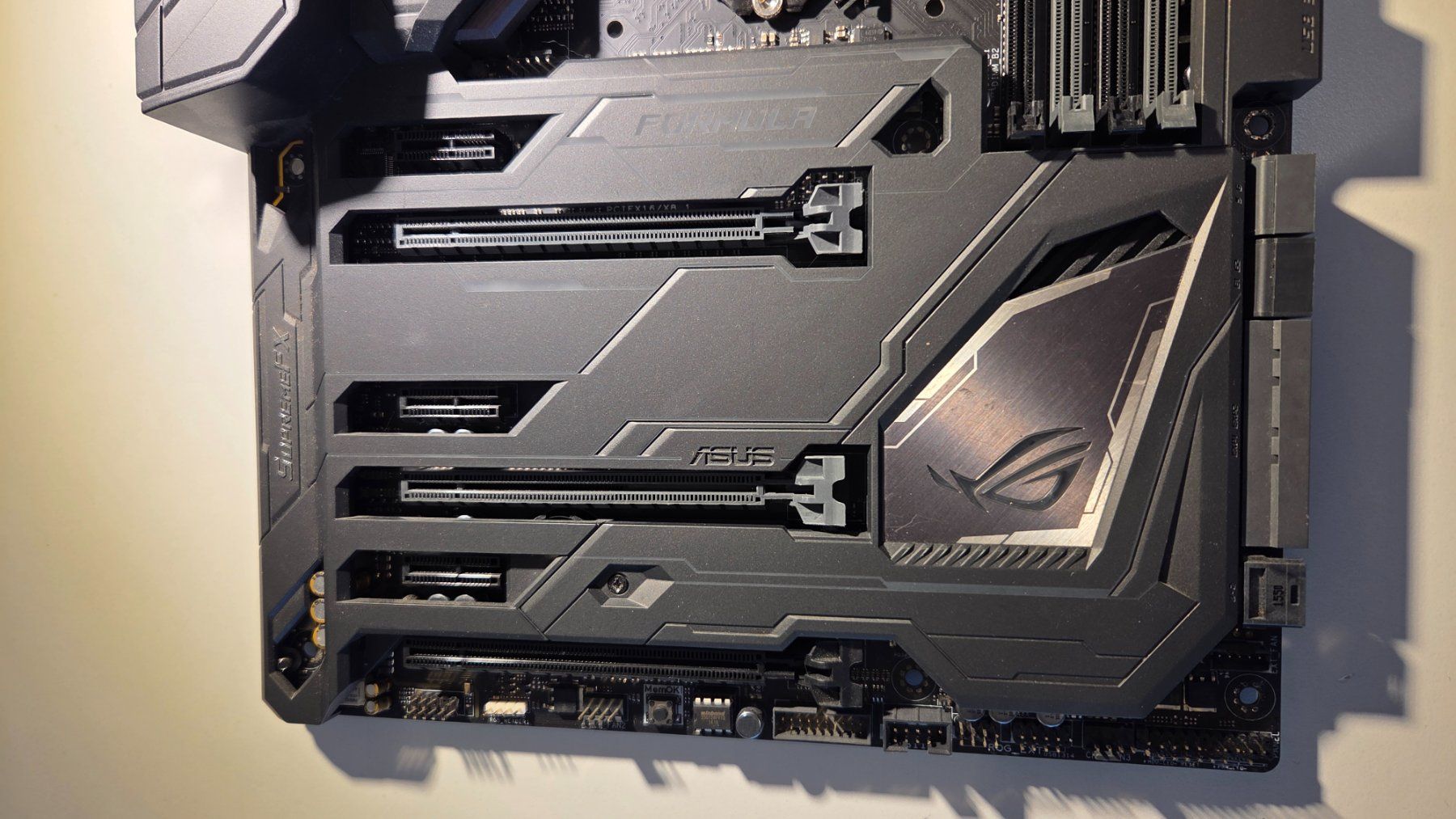 Asus Schede madri: ASUS ROC VIII Formula – Usato da Hünenberg See venduto da Seattle96 2