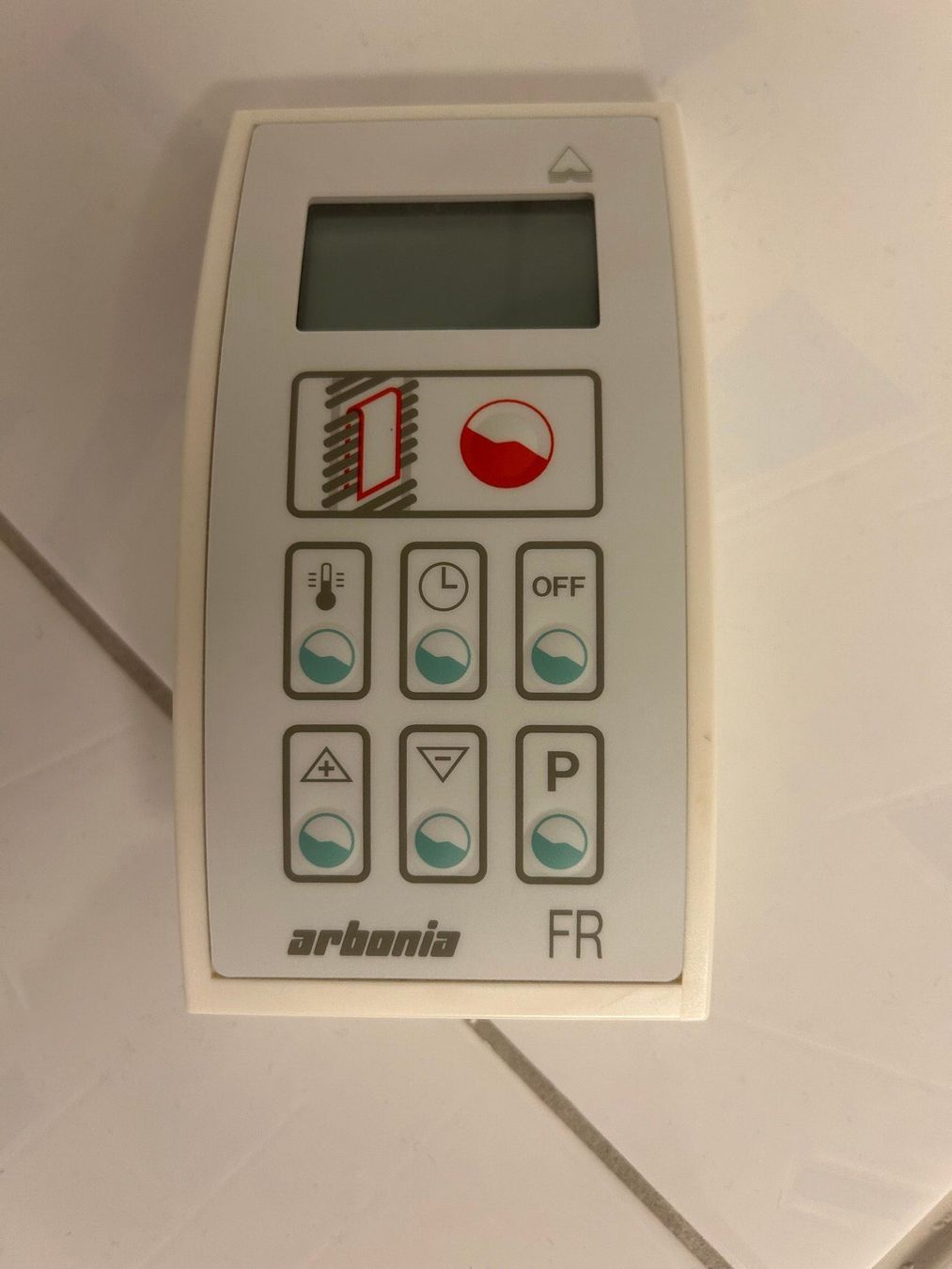 Portes-serviettes: Handtuchradiator elektrisch beheizt – D'occasion à Wiesendangen par Klewasu 3