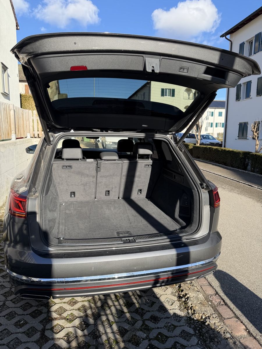 VW Automobili: VW Touareg Elegance 3.0 TSI – Usato da Schaffhausen venduto da Ozi95 6