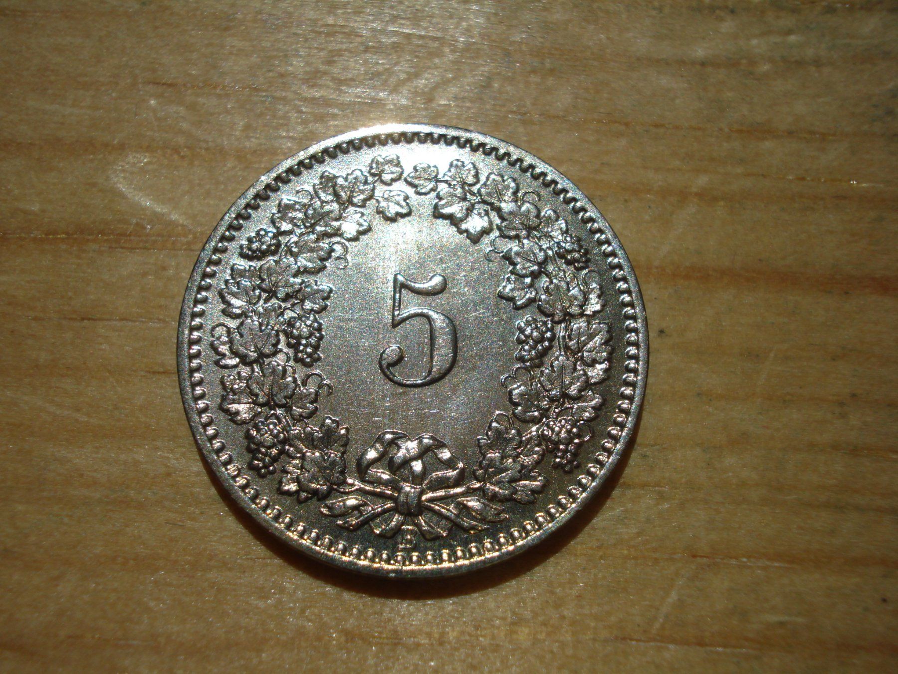 Alle Münzen: (H3) 5 Rappen 1888 UNZ-STGL – Gebraucht aus Erlach von Net-Coins 1