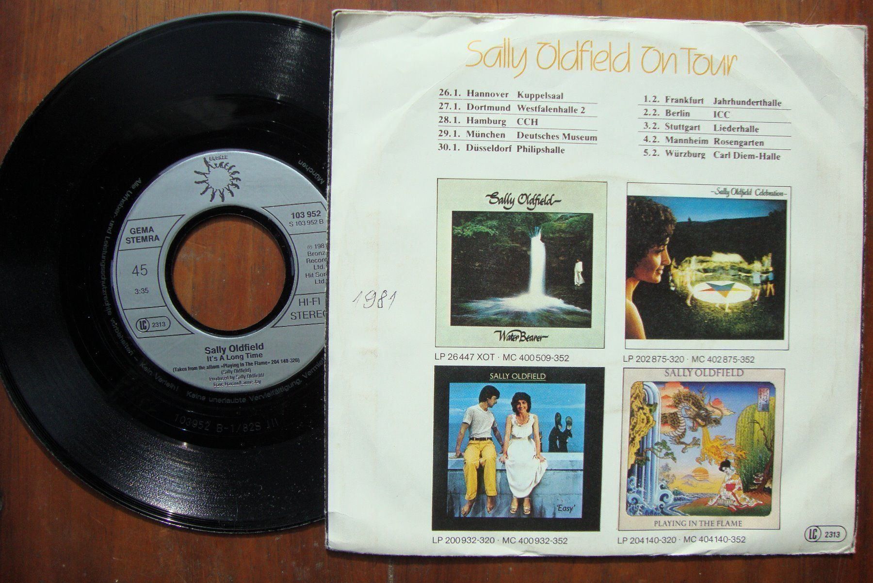 Dischi in vinile: SALLY OLDFDIELD - PLAYING IN THE FLAME – Usato da Bern venduto da Uli_10_11 1