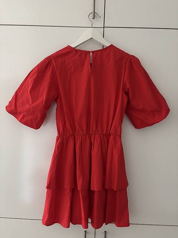 Kleider: rotes Kleid – Neu (gemäss Beschreibung) aus St. Gallen von Sofia175 1