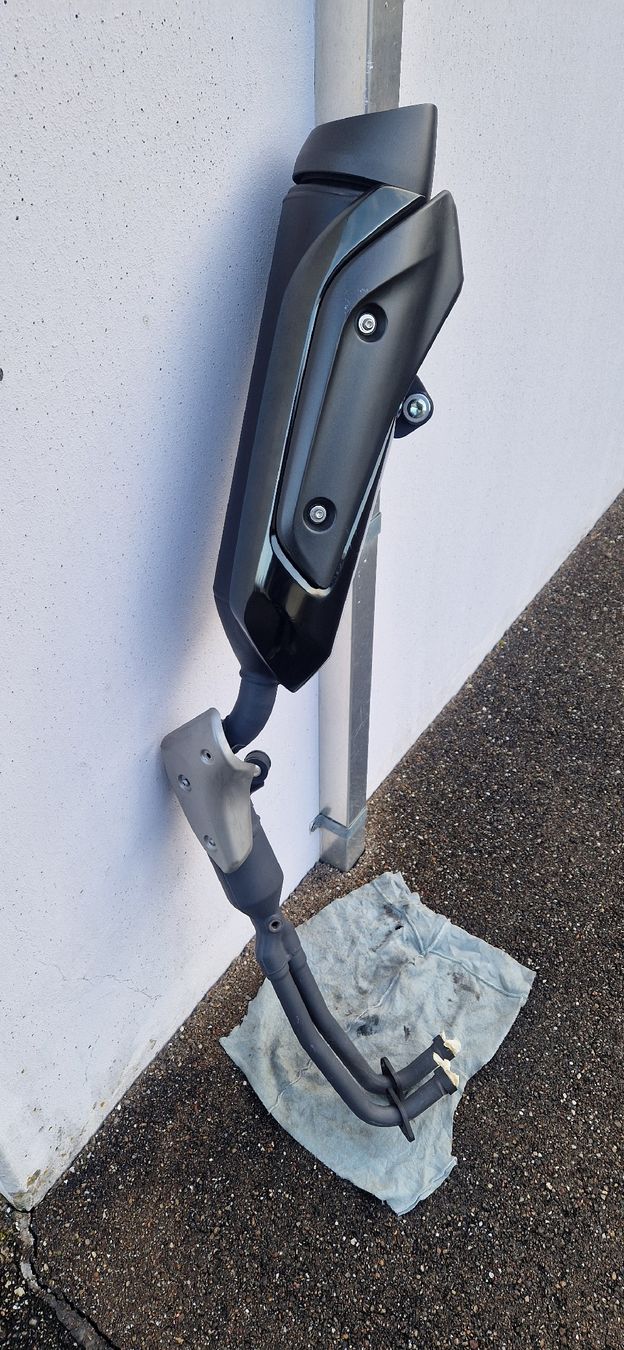 Scooter: Tmax560 Tech max 21/2022 – Usato da Ettingen venduto da Stix5