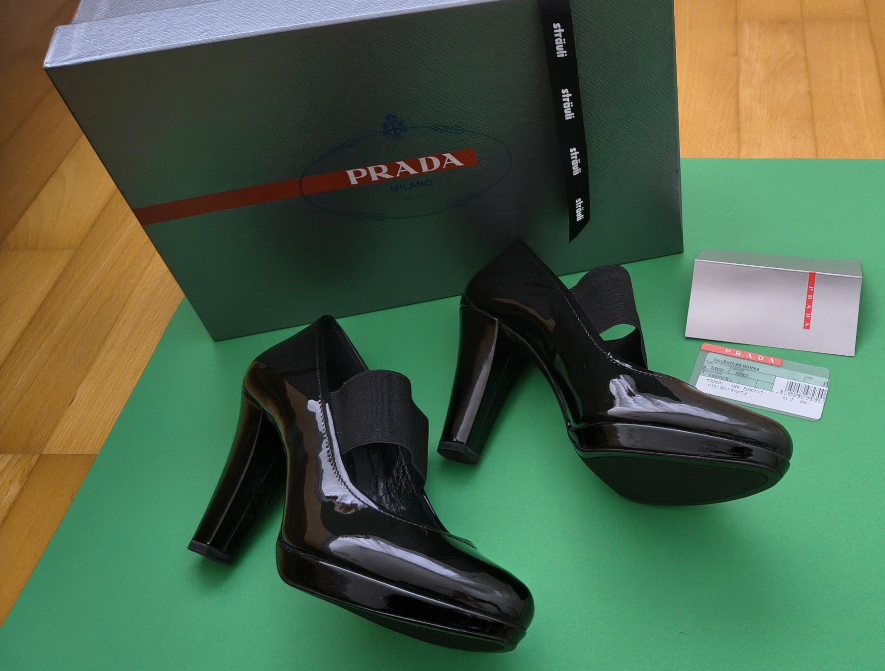 Prada Damenschuhe: Prada Pumps Lackleder, Grösse 37, NEU – Gebraucht aus Egg b. Zürich von bil_6lr7 3