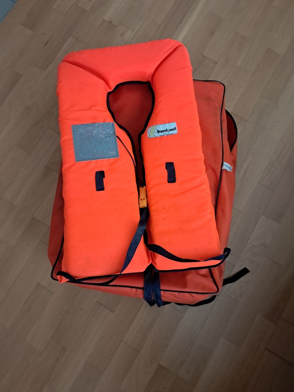 Giubbotti di salvataggio: 4 Schwimmwesten, 100N – Usato da Zürich venduto da Steffi-97