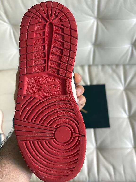 Herrenschuhe: SPECIAL EDITION Jordan 1 Mid- Gr. 36  mit Box – Gebraucht aus Bremgarten AG von LAX 3