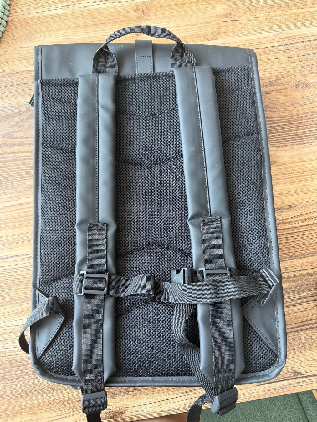 Rains Zaini: RAINS Rolltop Rucksack – Usato da Horgen venduto da pam_l6cc 1