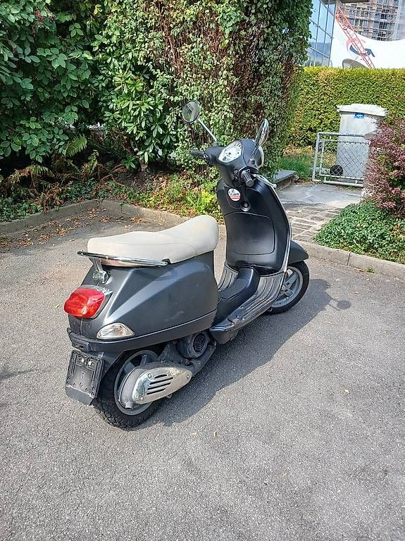 Scooters: Piaggio Vespa LX125 – Gebraucht aus Kriens von fci_bl6g 4