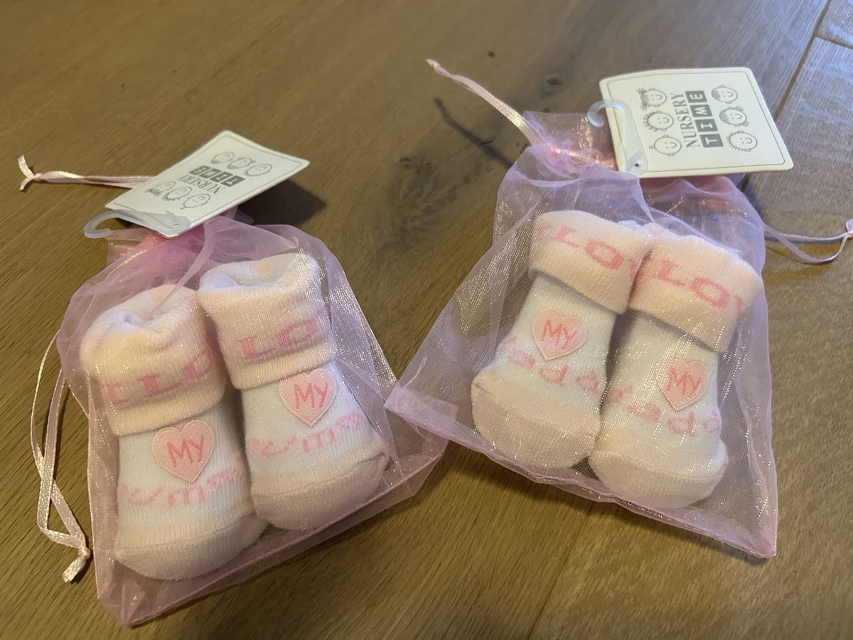 Chaussettes enfants: Babysocken mummy & daddy – Neuf avec emballage d'origine à Rümlang par Jennyanna