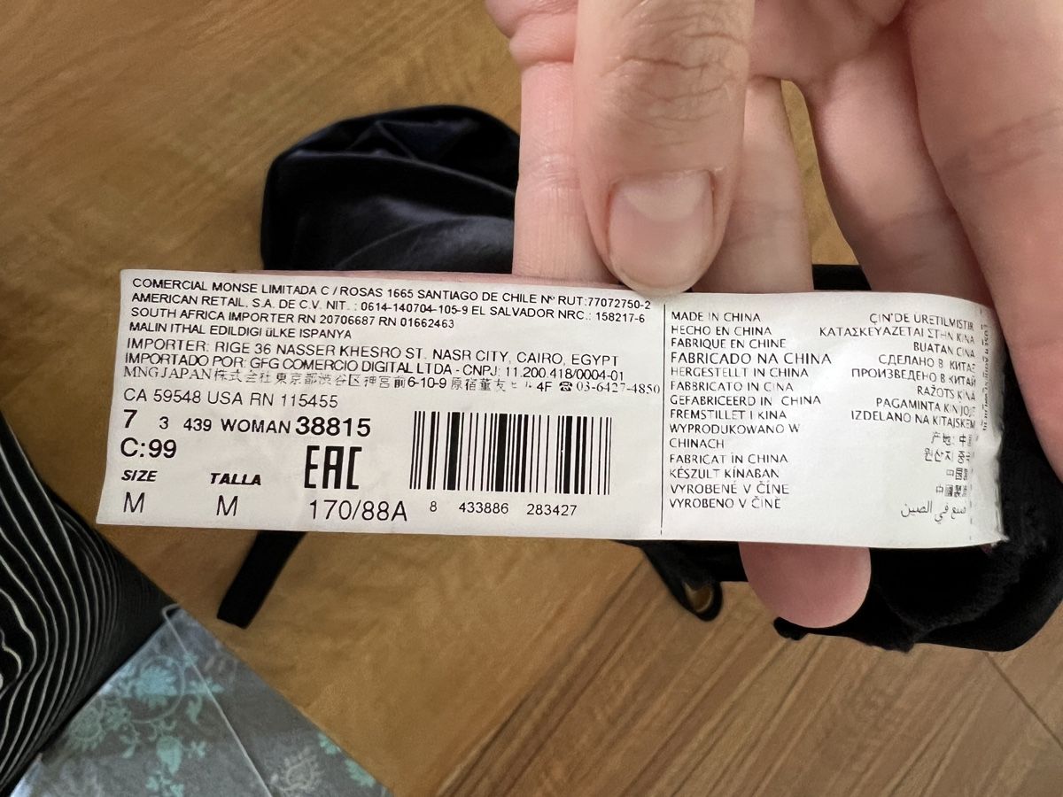 Mango Kleider: Kleid schwarz Samt Grösse M Mango – Gebraucht aus Basel von ute_h6jq 2