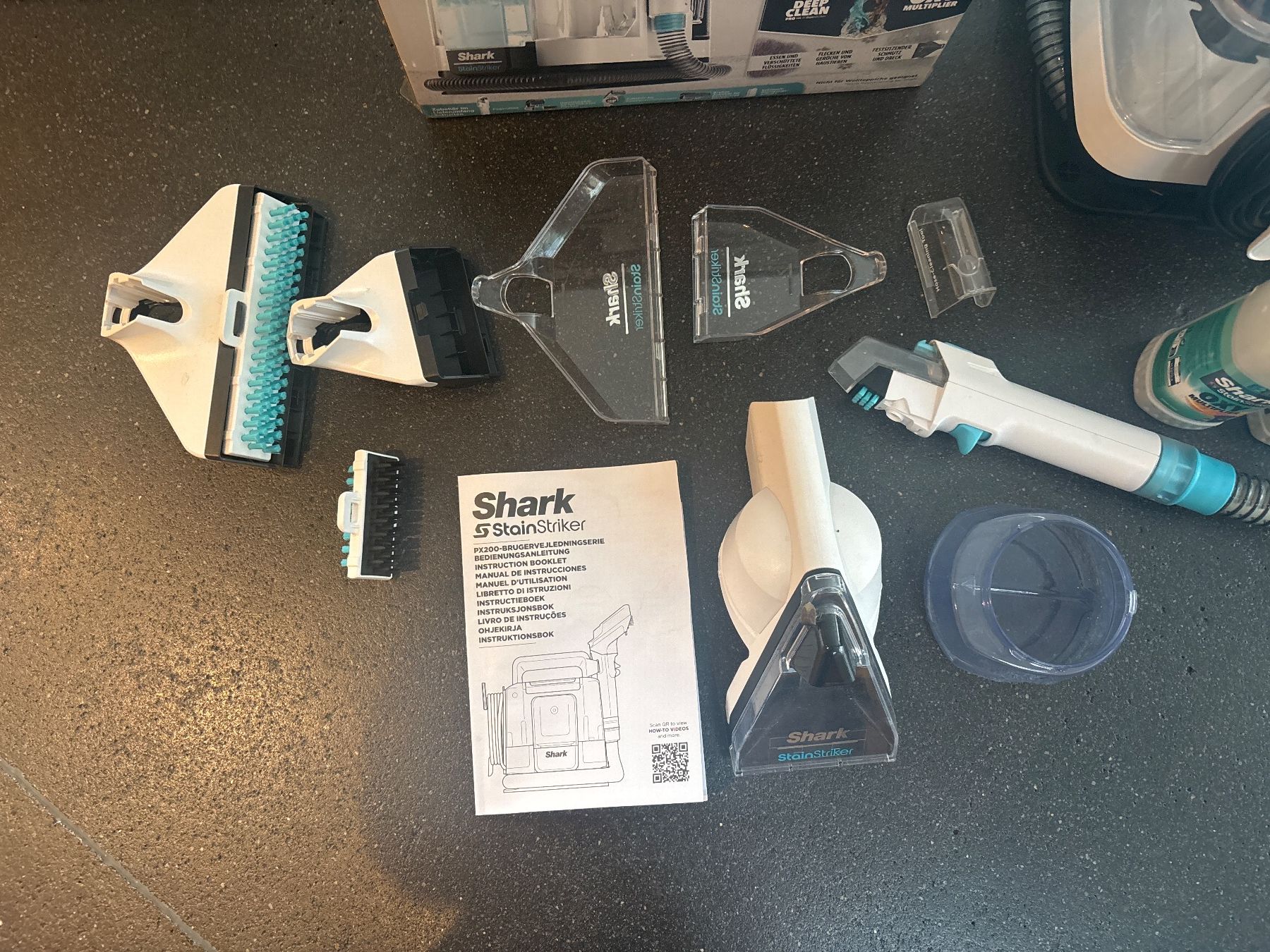 Aspirapolveri & Accessori: Shark - Flecken- und Geruchsentferner – Usato da Dietlikon venduto da sianti 1