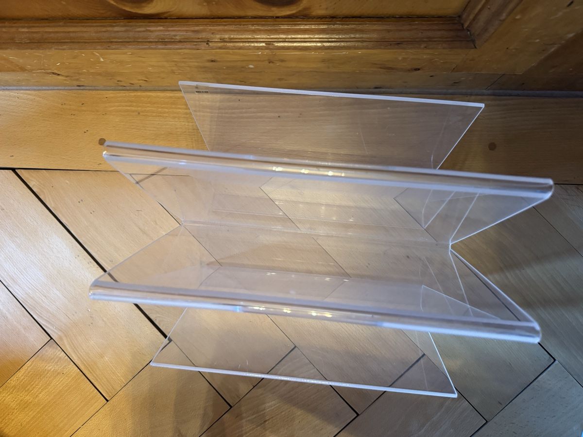 Altro per la casa: Plexiglas Zeitschriftenständer – Usato da Zürich venduto da 411osmanbey 3