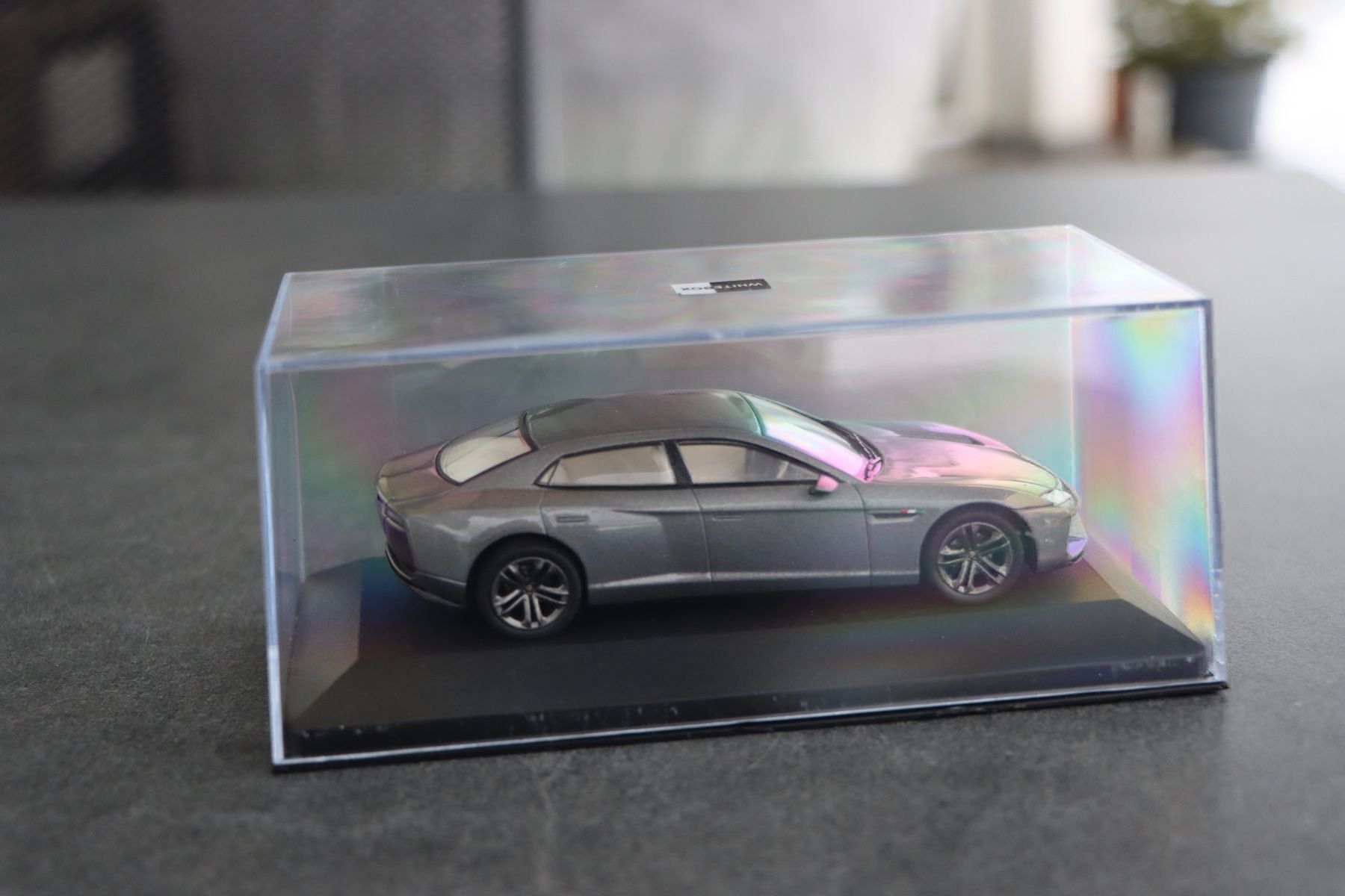 Lamborghini Modellini d'auto: Lamborghini Estoque 2008 1:43 WhiteBox – Nuovo e nell'imballaggio originale da Bühl b.Aarberg venduto da modelldiecast 7