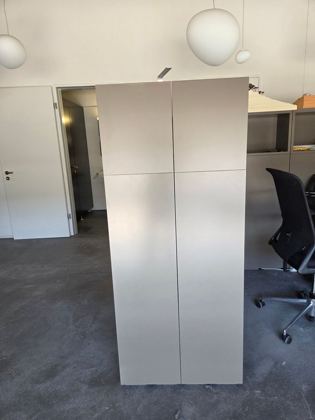 Scaffali: Büroregal aus MDF gespritzt – Usato da Zürich venduto da mdo_6fw2 1