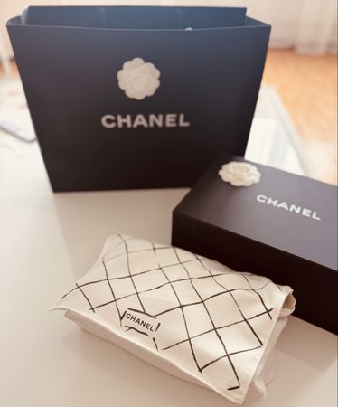Chanel Flap Bag Handtasche schwarz Leder mit Zubehör
