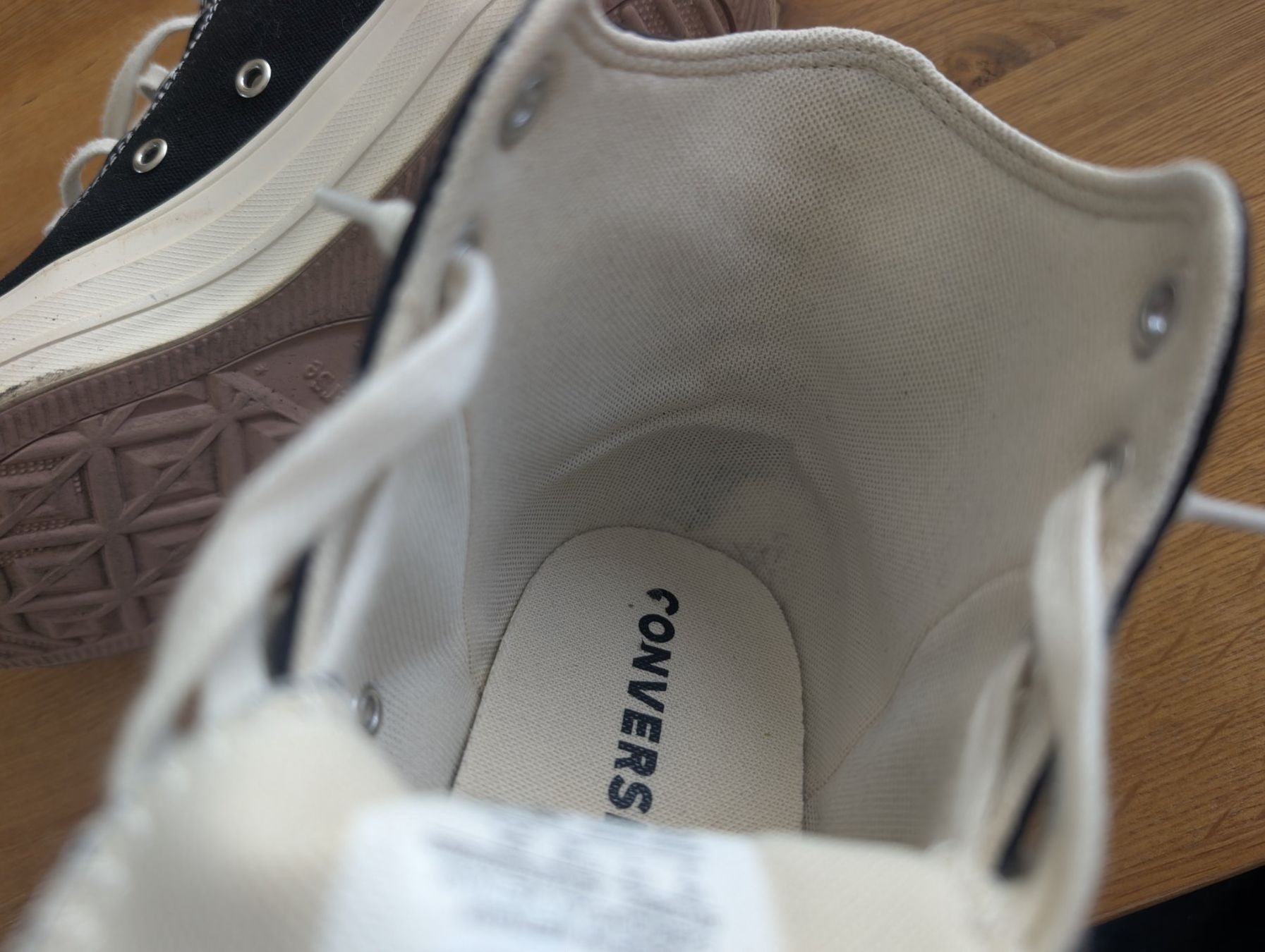 Converse Damenschuhe: Original Converse Blumen Schwarz Gr. 40 – Gebraucht aus Aarau Rohr von fio_8298 4