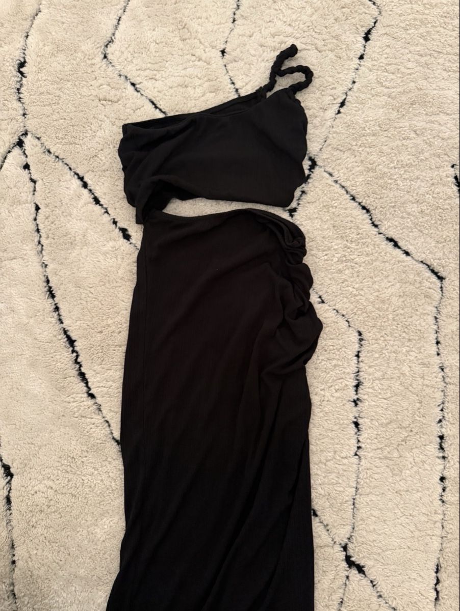 Vestiti: black one-shoulder cutout summer dress – Nuovo (secondo la descrizione) da Wängi venduto da ambraaa19