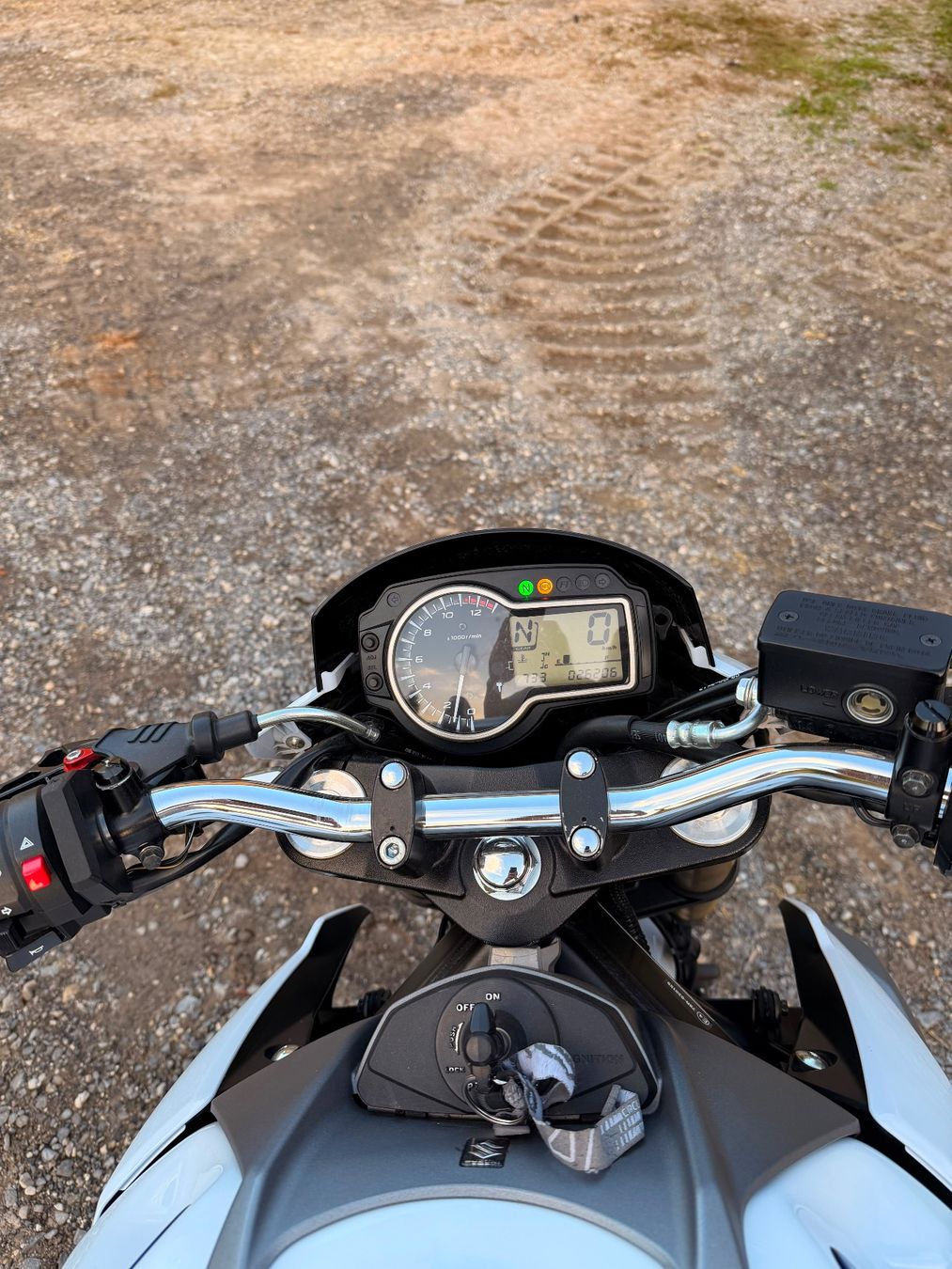 Suzuki Strada: Suzuki Gsr 750A – Usato da Knutwil venduto da Eliasyz 5