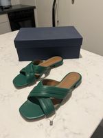 Malone Souliers green leather sandals. Size 39.5. New!