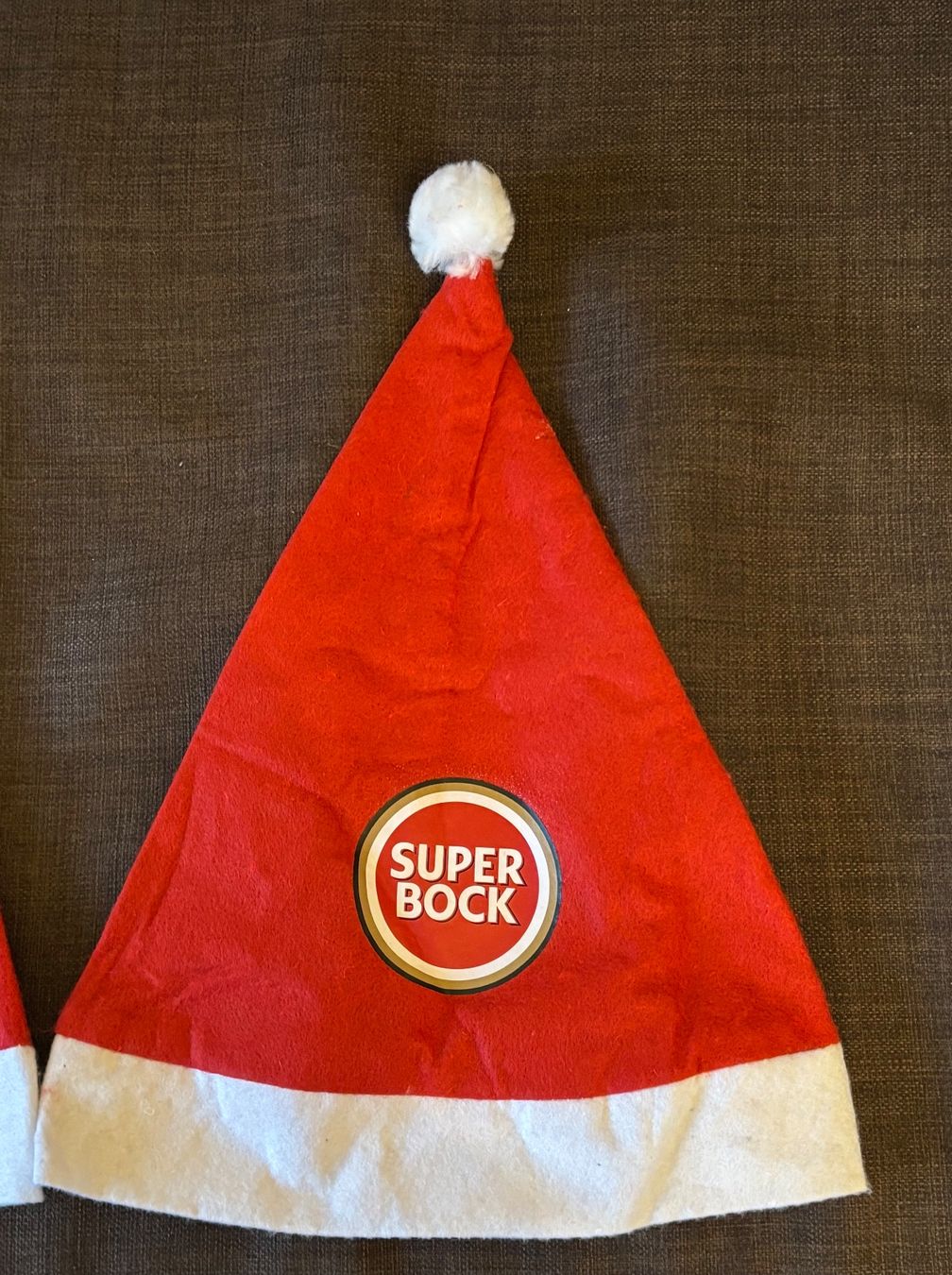 Costumi: 4 Samichlaus-Mützen Super Bock – Nuovo (secondo la descrizione) da Genève venduto da Livsonman 1