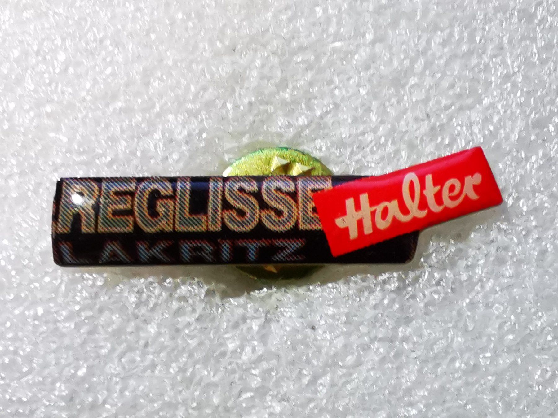 Placchette & Badge: Ansteckpin 49: Halter Reglisse – Usato da Oppligen venduto da Pin-Fall-Shop