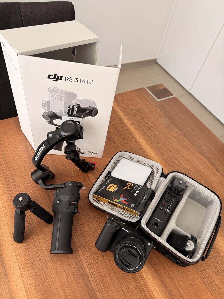 Sony Fotocamera: DJI RS 3 Mini Gimbal mit Sony ZV-E10 Kamera Set – Nuovo (secondo la descrizione) da Dübendorf venduto da Debbiedeborah 1