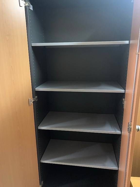 Schränke: Armoire de bureau professionnelle  comme neuve – Gebraucht aus Nyon von sal_f2rb 2