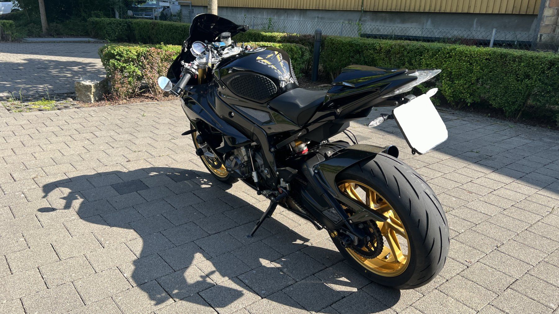 BMW Strasse: BMW S1000RR | Custom | SC-Project | HP Teile | 2017 – Gebraucht aus Basel von Hangman776 3