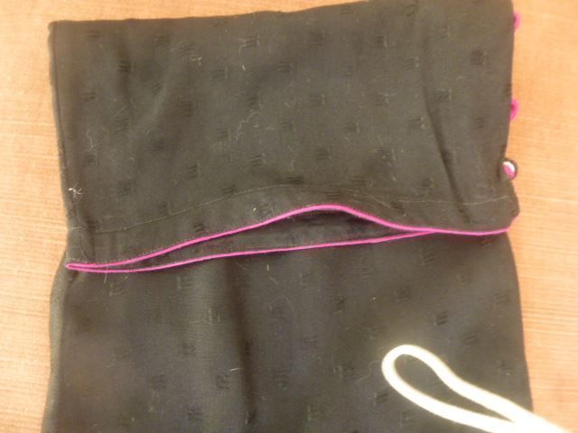 H&M Hosen: Hose schwarz Gr. 42, Viskose – Gebraucht aus Hinwil von Glasperlen 2