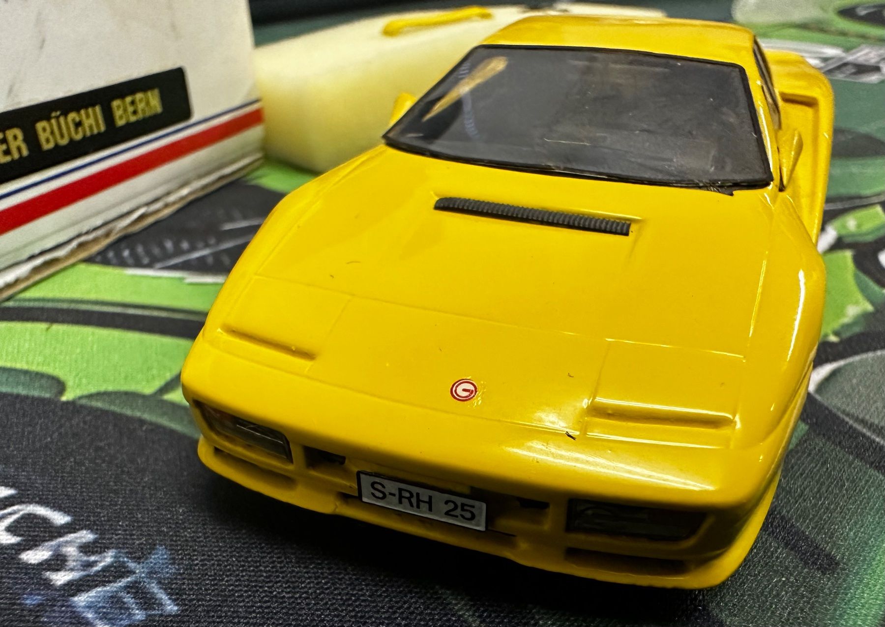 BBR Models Modellini d'auto: BBR Ferrari Testarossa 1988 1:43 mit OVP – Nuovo (secondo la descrizione) da Sennwald venduto da HARO-Import 1