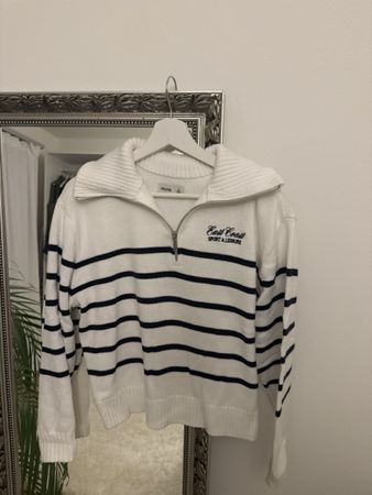 Hollister Pullover