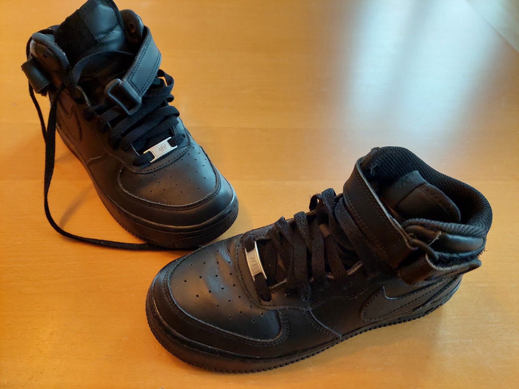 Nike Scarpe per ragazzi: Nike Air Force 1 Winterschuhe  Gr.37.5 – Usato da Zürich venduto da xxyy00 8