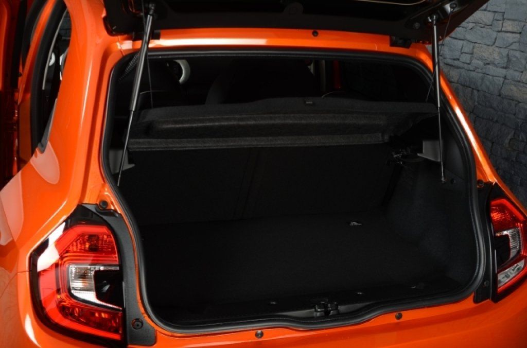 Renault Automobili: RENAULT TWINGO VIBES ELECTRIC - EINTAUSCH MÖGLICH – Usato da Avenches venduto da BOOTTRANSPORTE 3