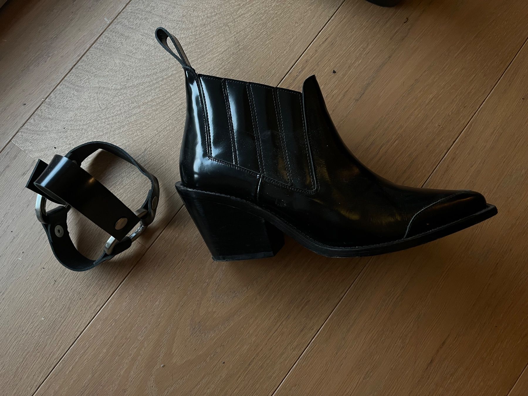 Zadig & Voltaire Scarpe da donna: Bottines ZADIG & VOLTAIRE comme neuves 38 – Nuovo (secondo la descrizione) da Bernex venduto da Flyingmeloon 5