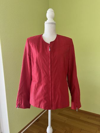 Jacke rot Gr. 42 