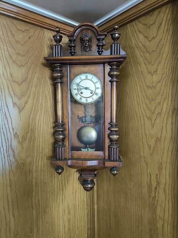 Pendules & Horloges murales: Wanduhr Pendeluhr – D'occasion à Bütschwil par chromenbueb