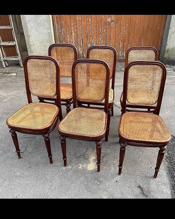 Thonet Sedie: Chaises de bistrot THONET – Usato da Arnex-sur-Orbe venduto da Tutu1037